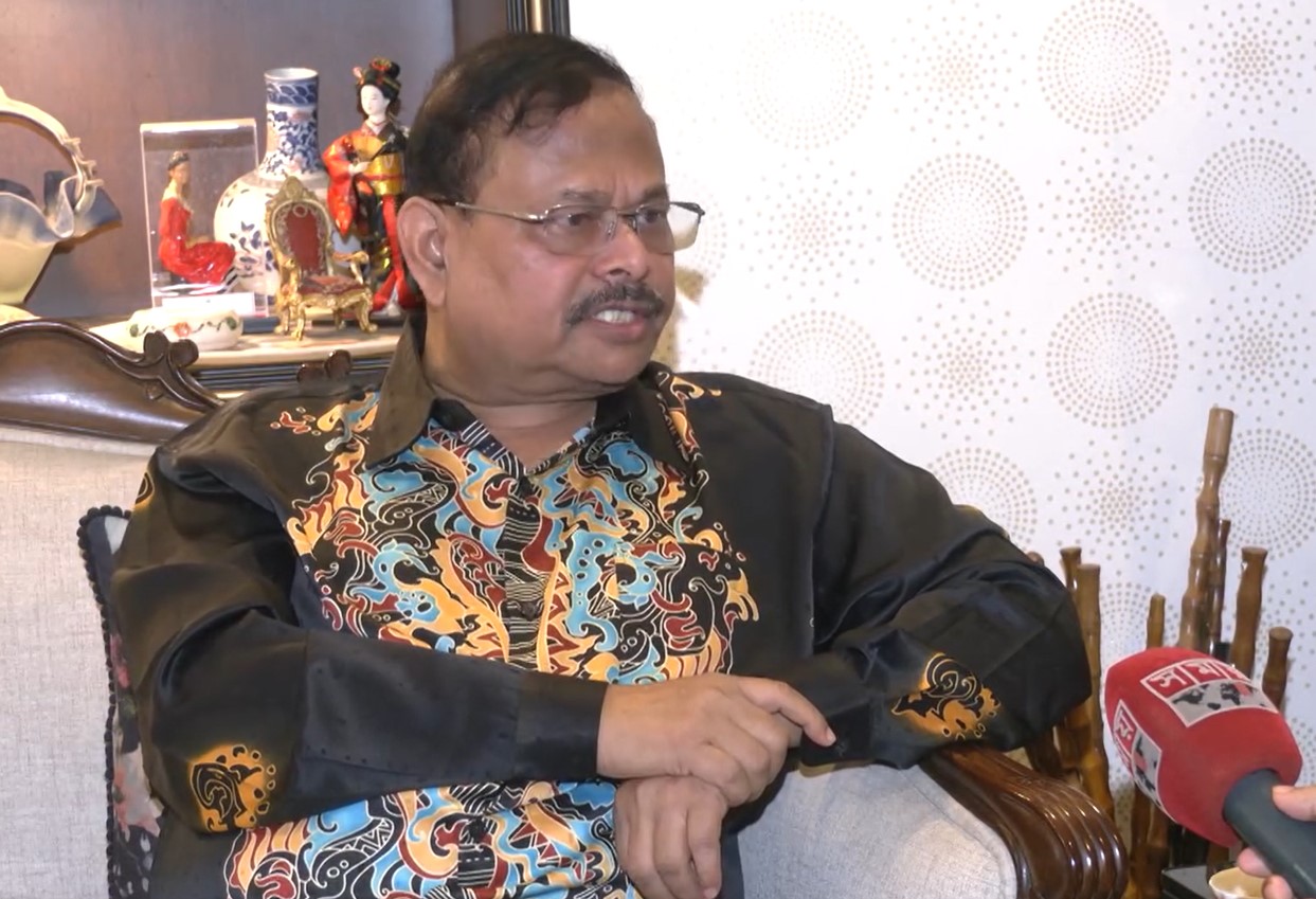 সাবেক সেনাপ্রধান আজিজ আহমেদ