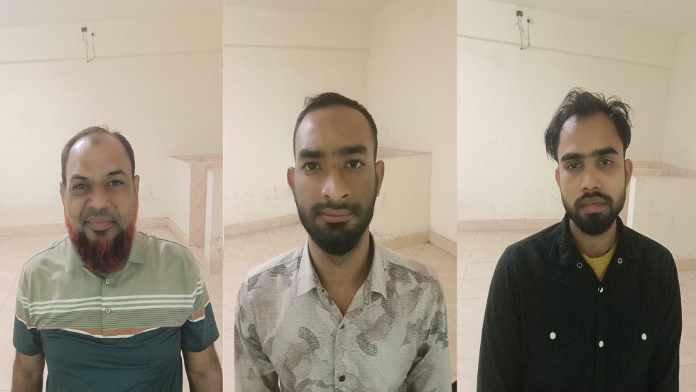 গ্রেপ্তার জুয়েল খন্দকার, তার ছেলে শাকিল খন্দকার ও শাকিল আহমেদ।