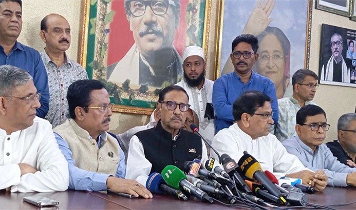 অভ্যুত্থানে আওয়ামী লীগ সরকারের পতনের দুদিন আগে ৩ আগস্ট ধানমণ্ডির দলীয় কার্যালয়ে সংবাদ সম্মেলনে এসেছিলেন ওবায়দুল কাদের। তারপর থেকে তাকে আর দেখা যায়নি।
