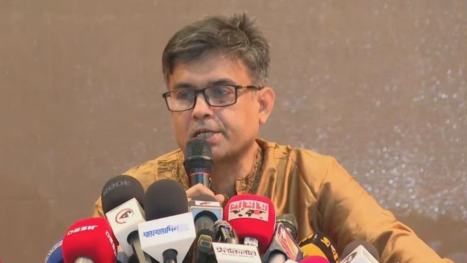 প্রধান উপদেষ্টার প্রেস সচিব শফিকুল আলম। ফাইল ছবি